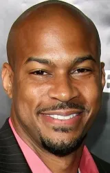 Файниз Митчелл